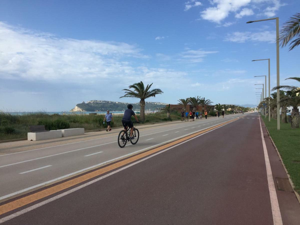 Le Domus Modern Apartments Cagliari Su Forti Экстерьер фото