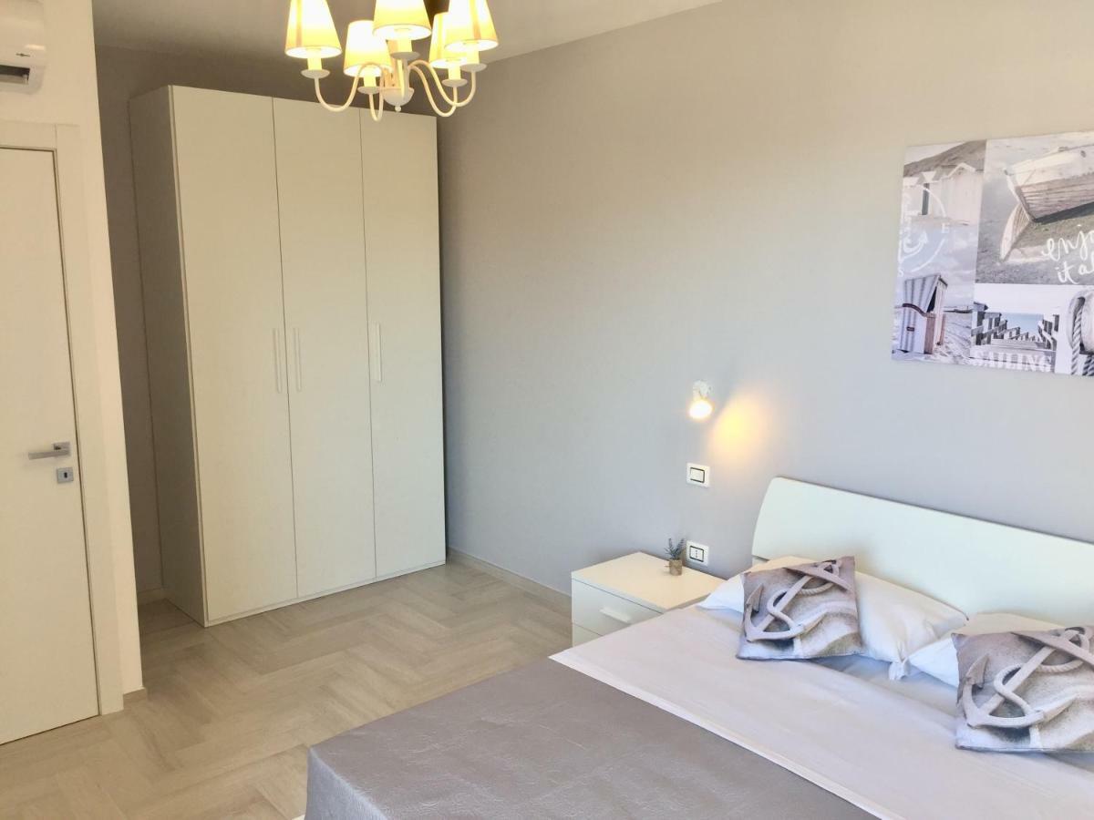 Le Domus Modern Apartments Cagliari Su Forti Экстерьер фото