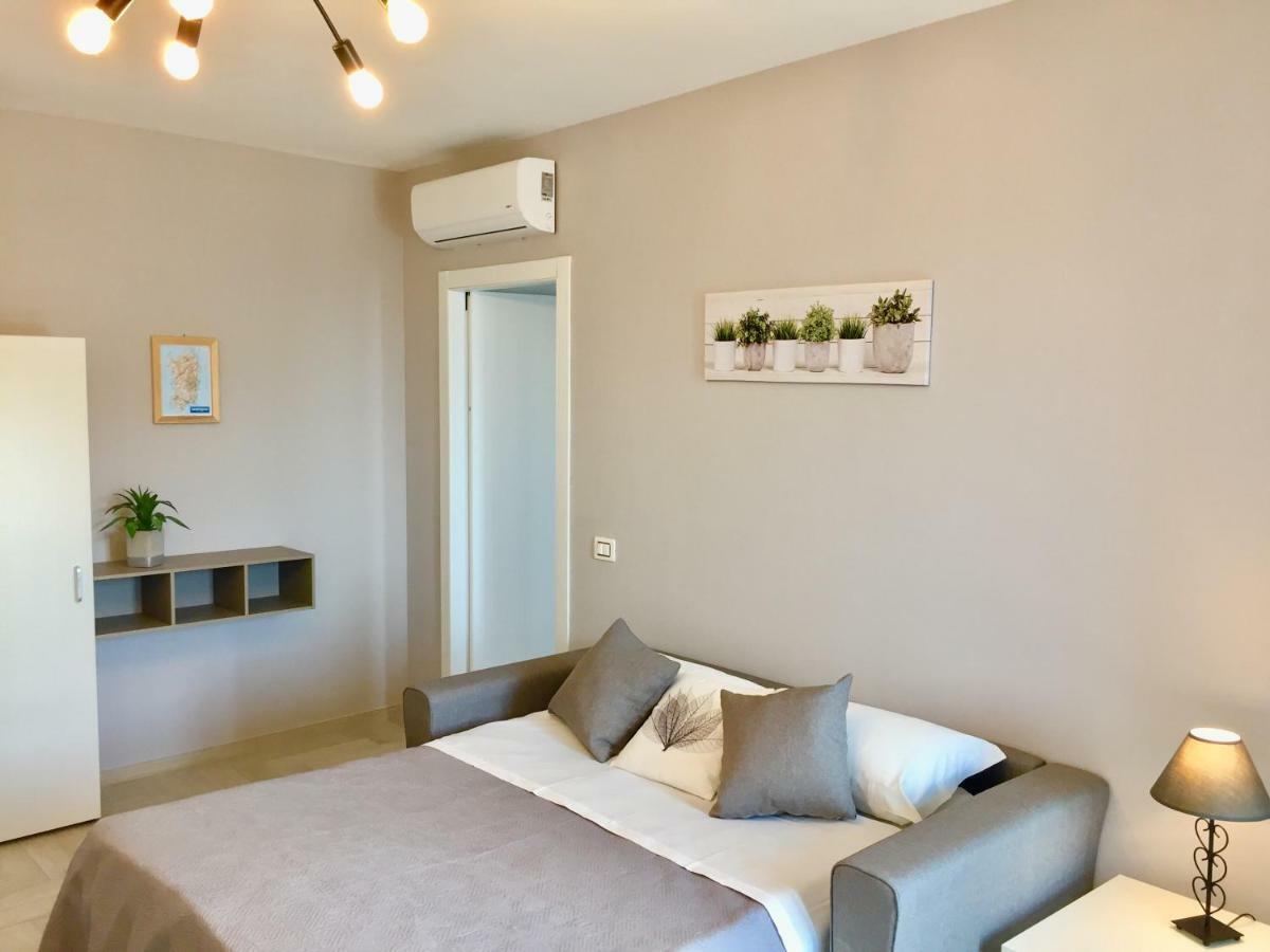 Le Domus Modern Apartments Cagliari Su Forti Экстерьер фото