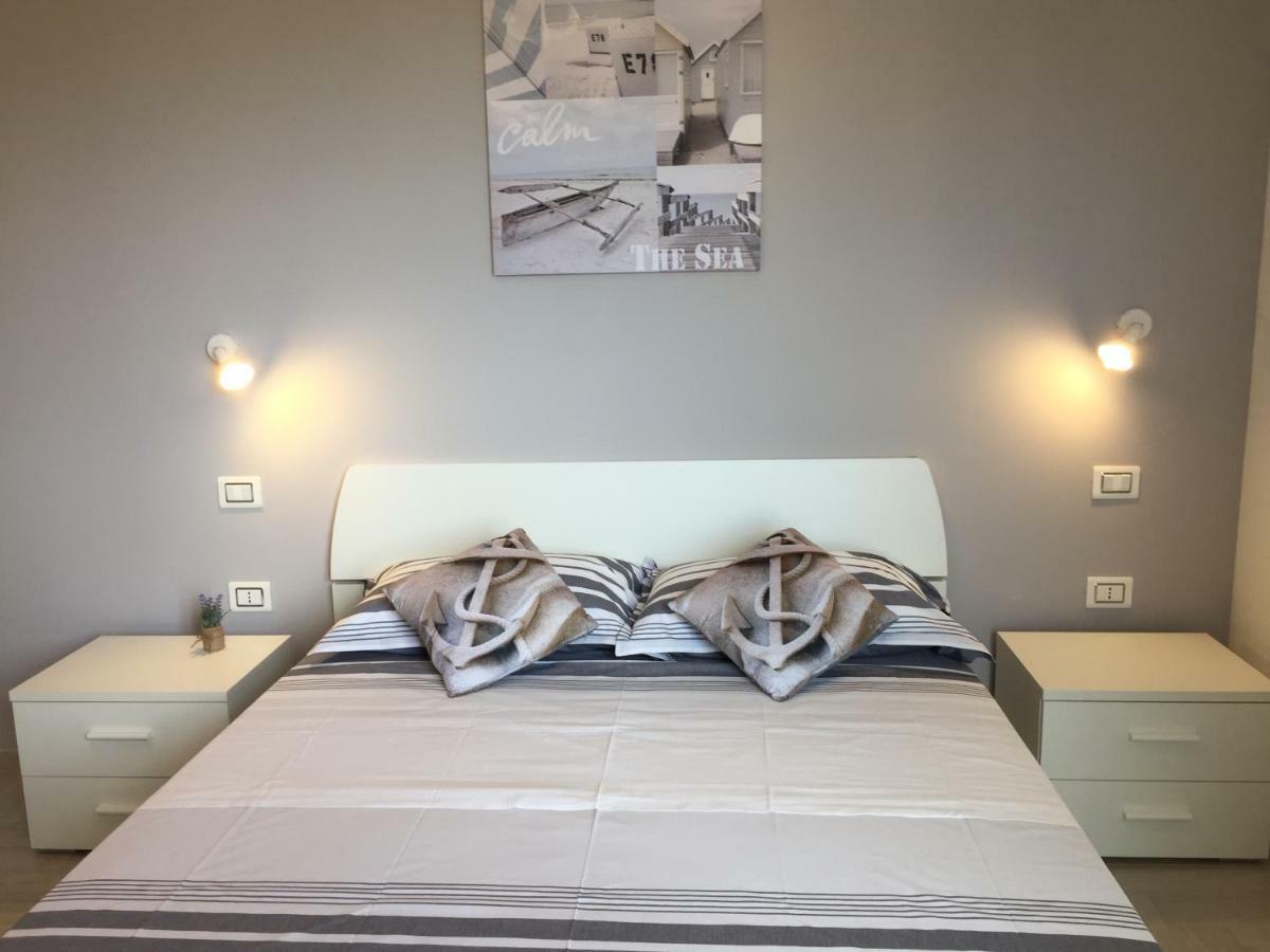 Le Domus Modern Apartments Cagliari Su Forti Экстерьер фото